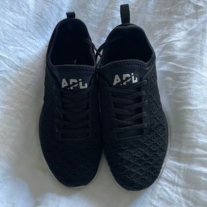 APL Techloom Phantom Running Sneakers